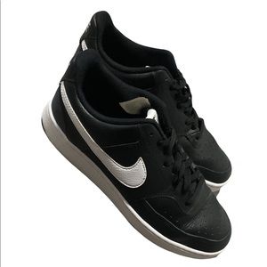 Nike court vision low USED